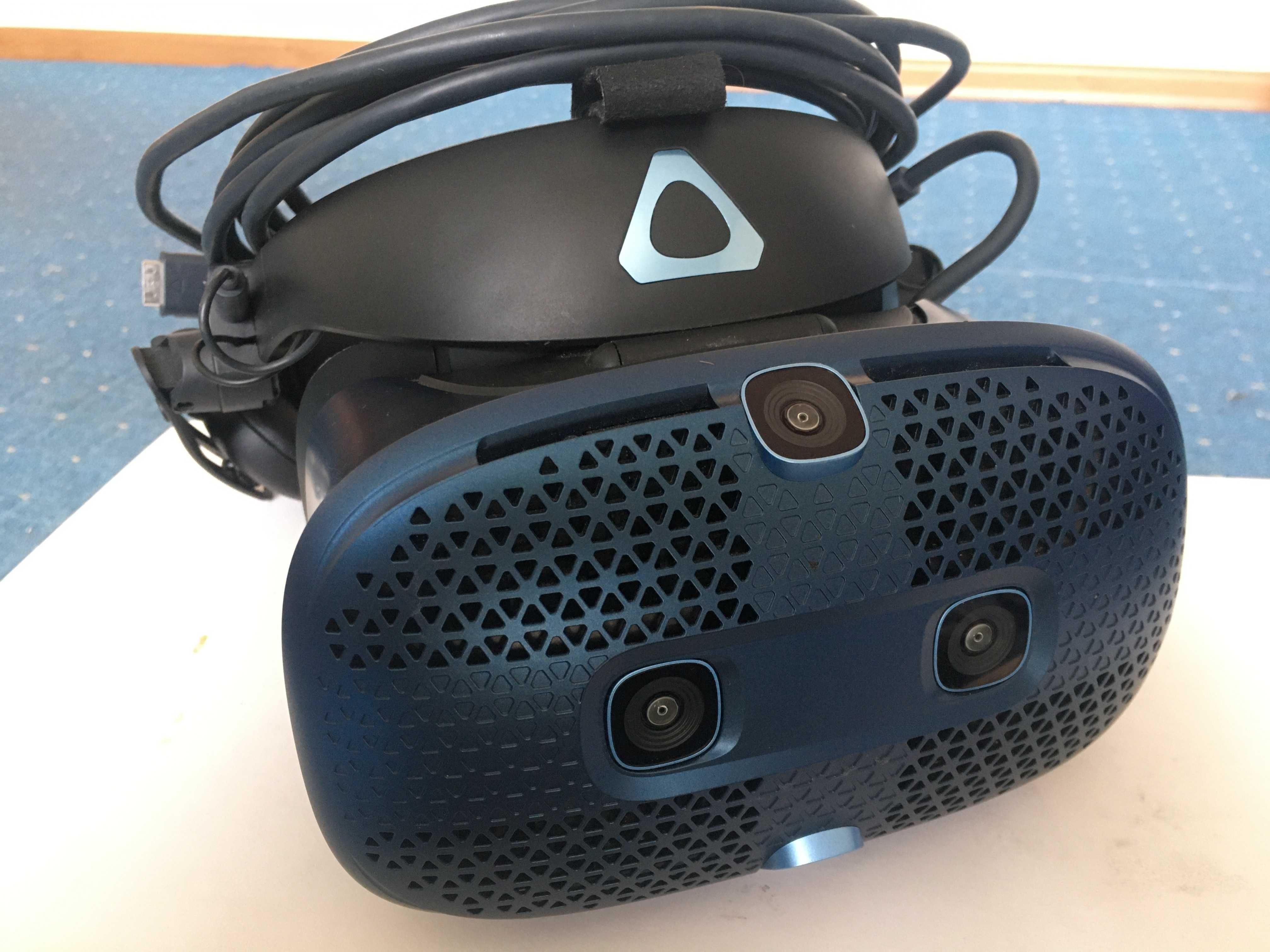 [ТОРГ] HTC Vive Cosmos ВР шлем / VR шлем