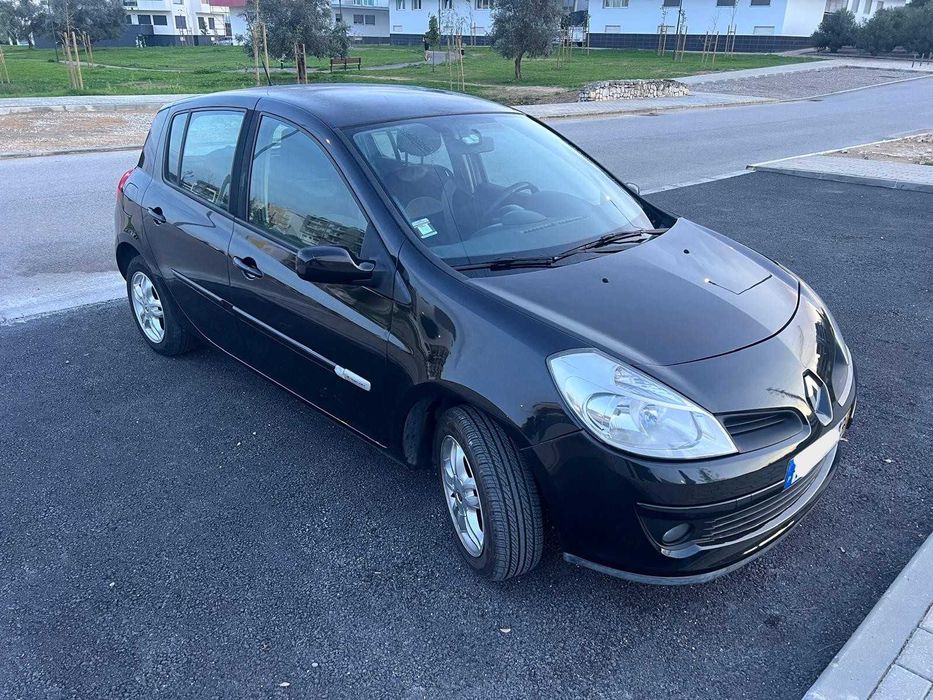 Renault Clio III RipCurl 1.2 16V 75cv (para desocupar)