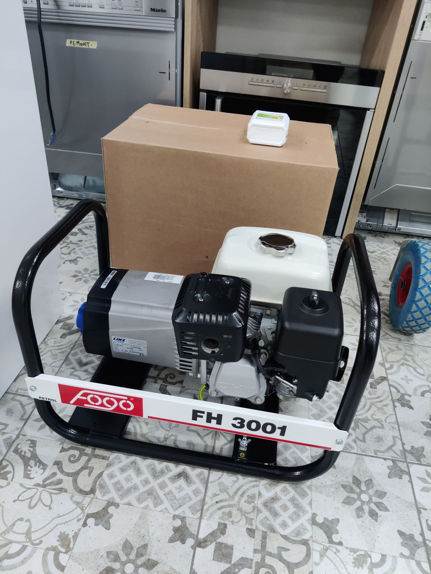Бензиновый однофазный генератор HONDA FOGO FH3001 Linz. 3кВт. Медь.