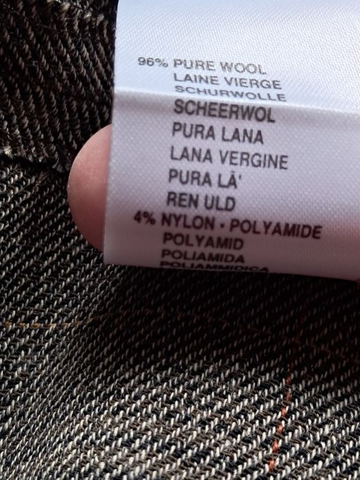 Jesienna wyprzedaż. Spódniczka firmy Your Sixth Sense.