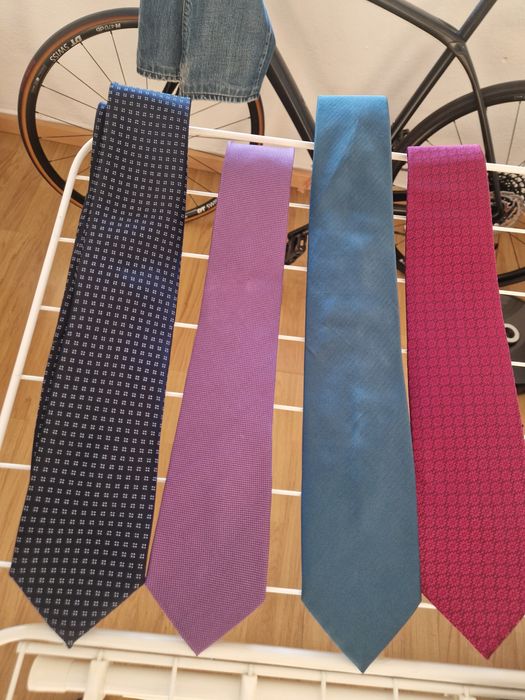 4 Gravatas 100% seda