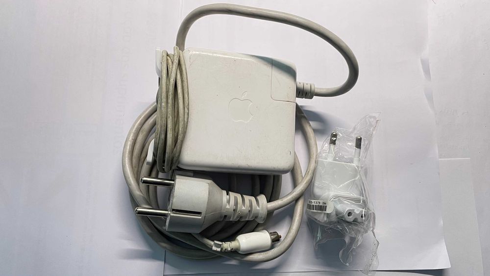 Fontes de alimentação originais Apple para MacBooks e Mac mini