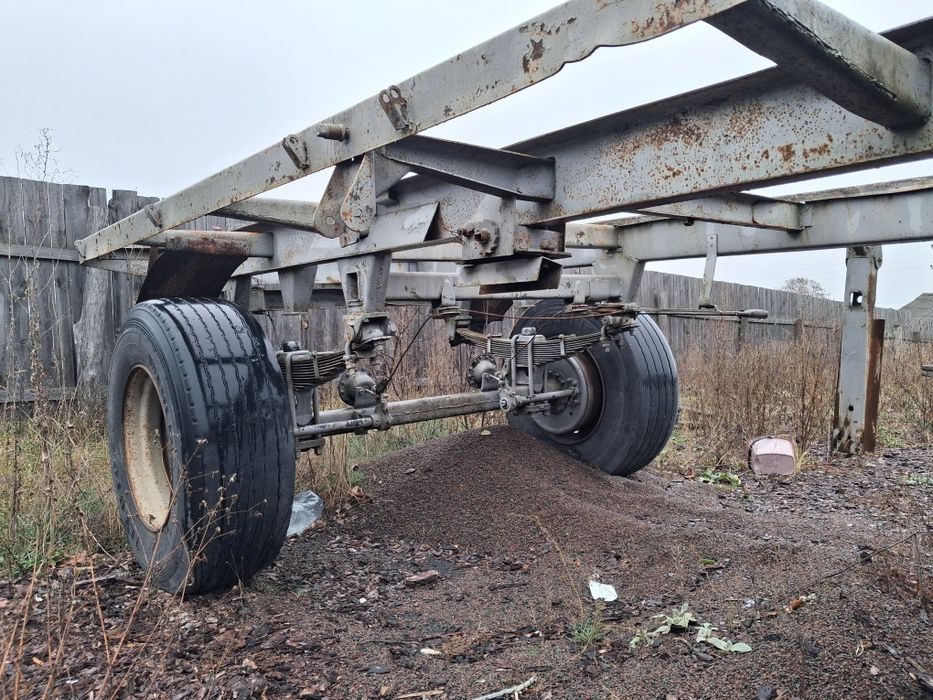 Прицеп зіл.камаз.