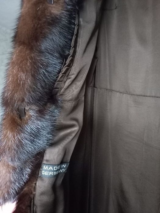 Продам норкову шубу, М