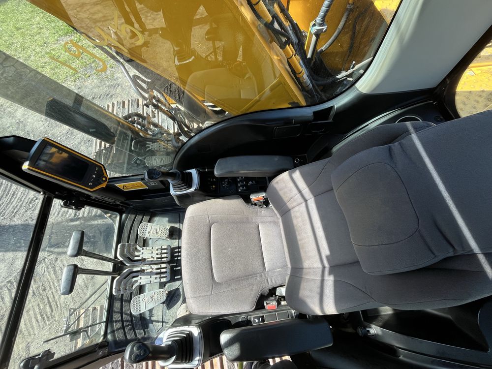 Jcb js220 lc+ 2017