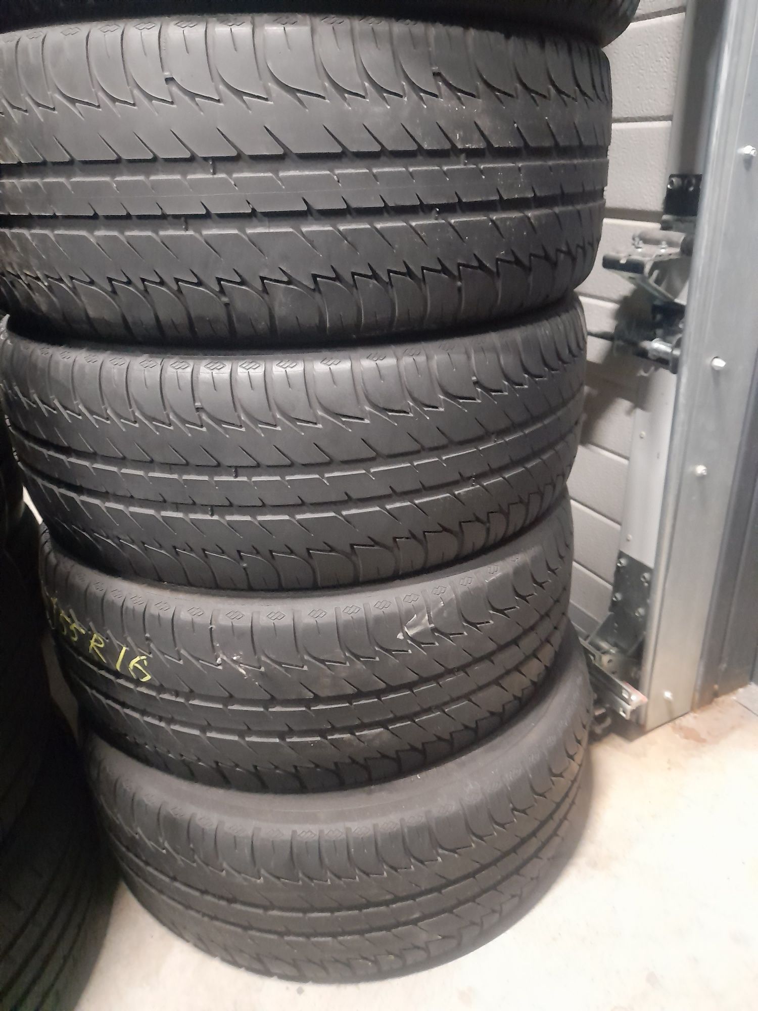 215/55 R16 KLEBER Dynaxer HP3, Літні шини б/в, Склад