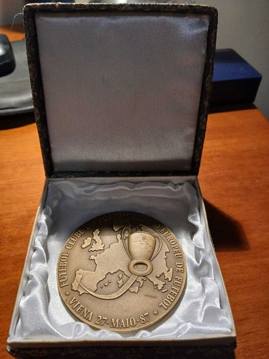 Medalha FC Porto Campeão Europeu 1987 - Viena