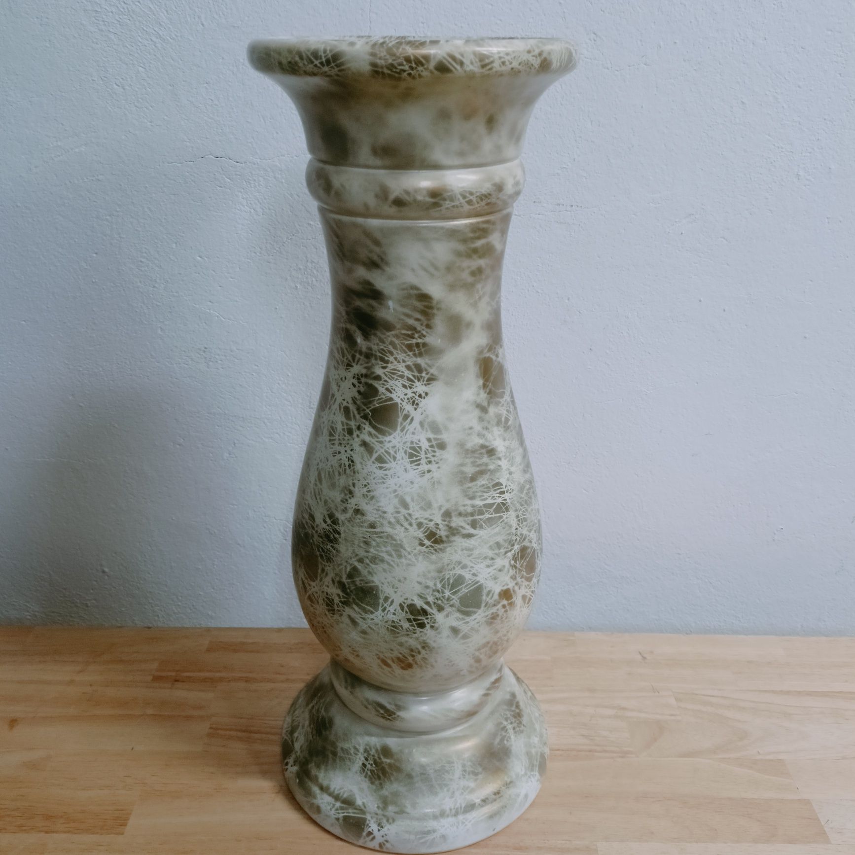 Postument,ceramiczny,kolumna .