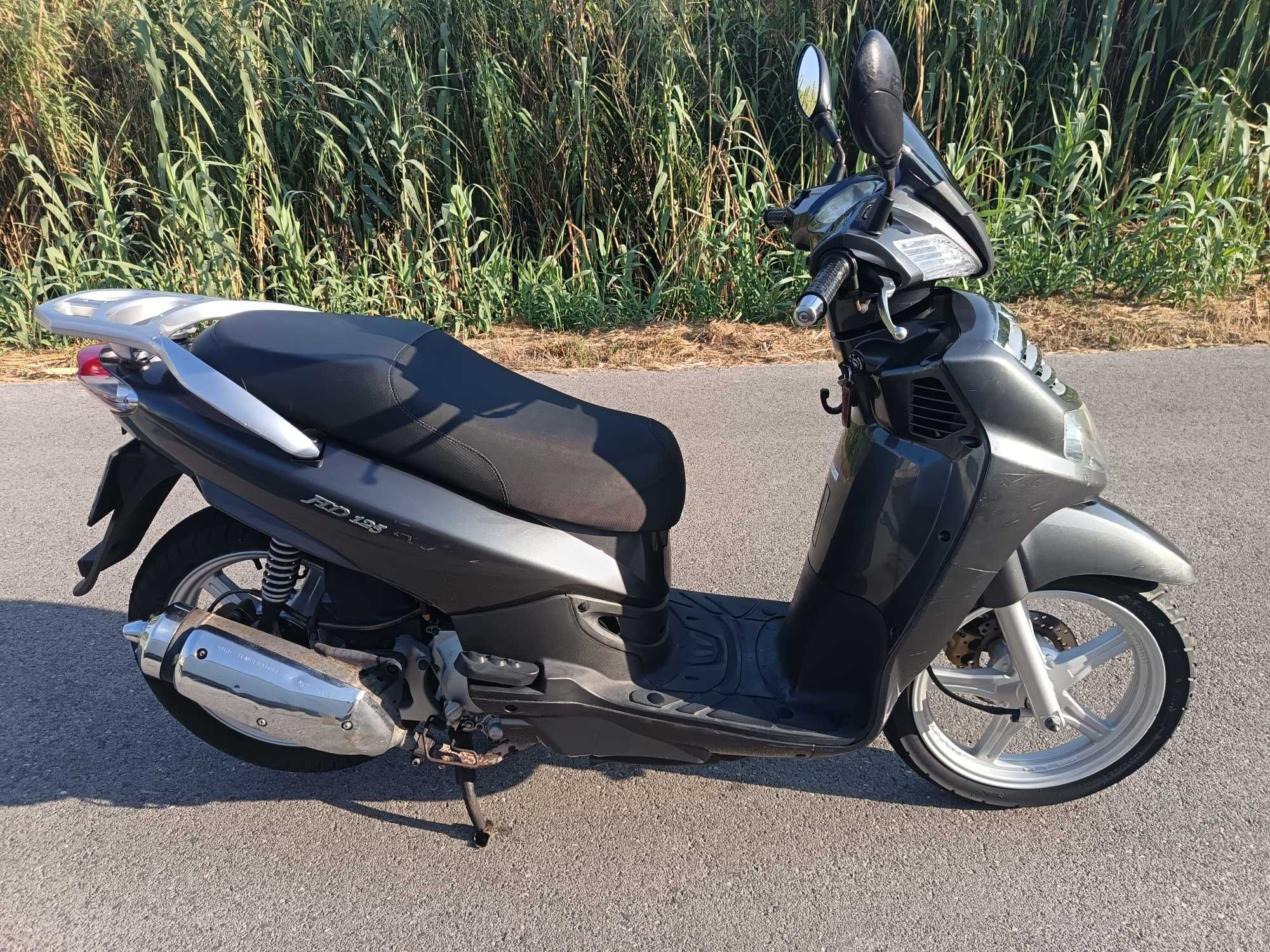 Moto Scooter 125 de 2009