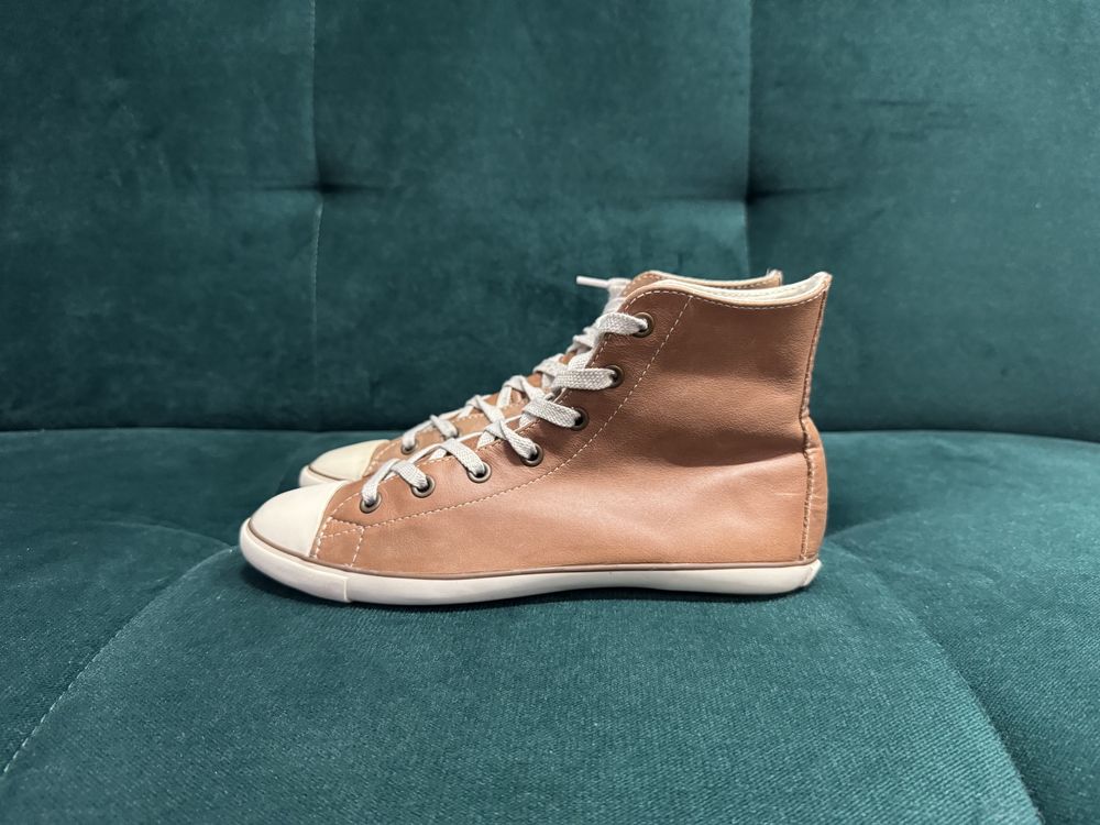 Buty damskie skórzane Converse