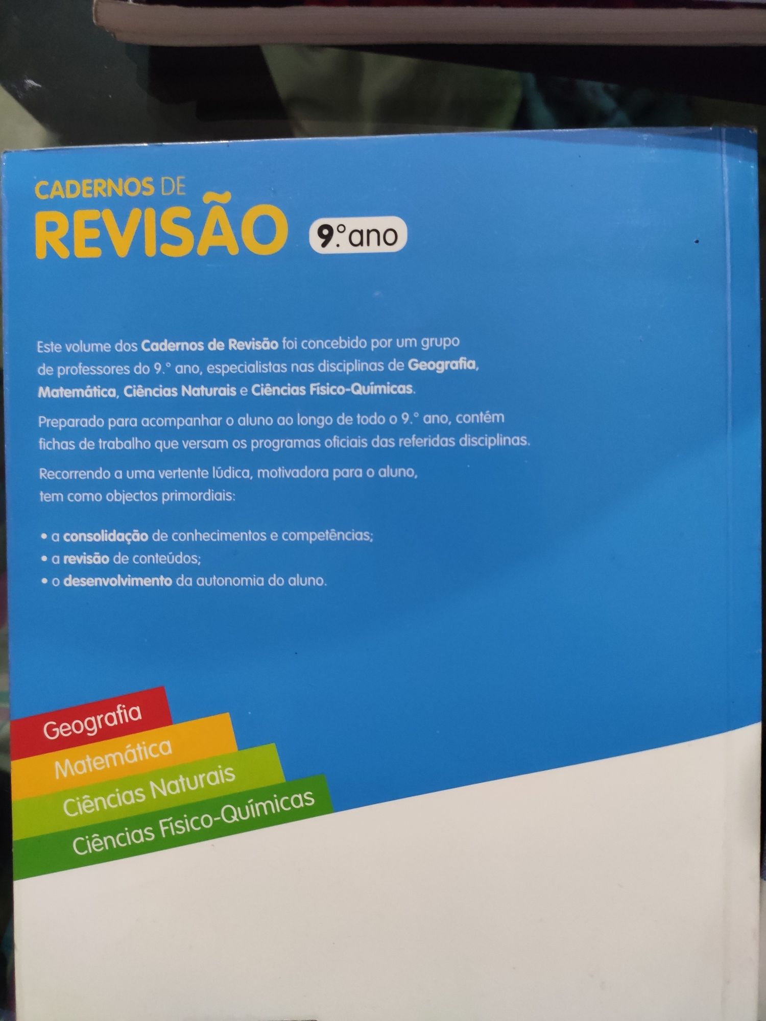 Cadernos de revisão (geografia, matemática, ciência, físico química)