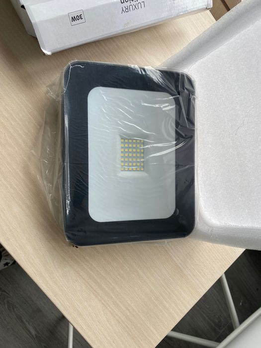 Projetores LED 30W – UltraSlim | Alta Potência e Eficiência