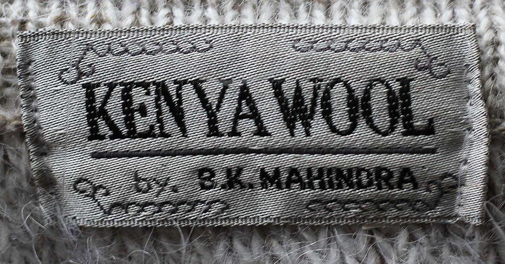 Безрукавка жіноча/женская шерсть.Подарунок для мами.