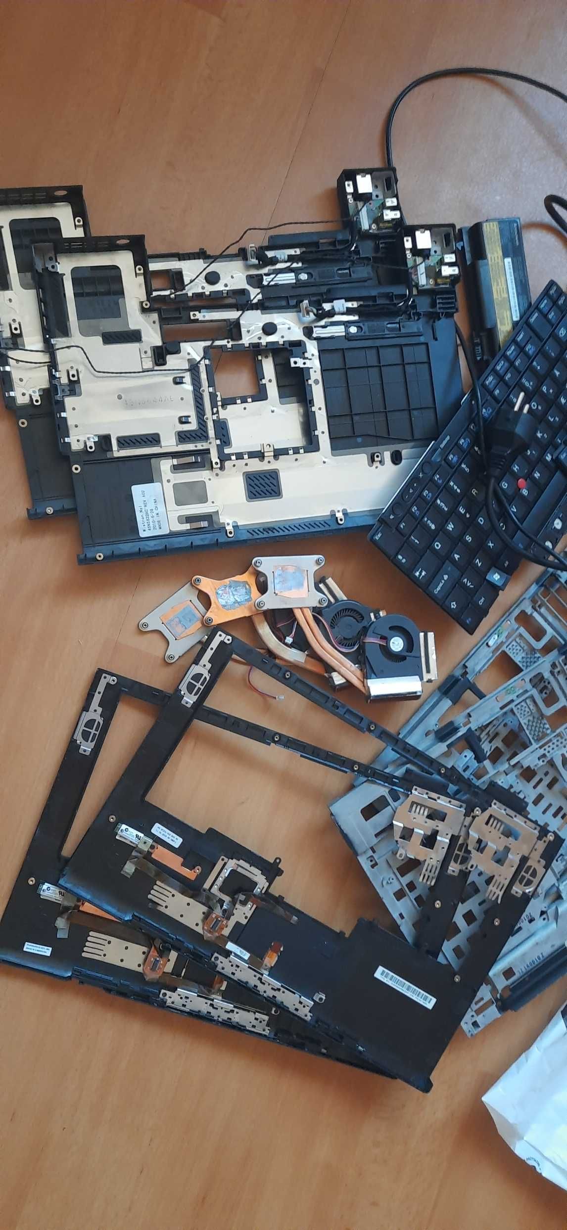 Lenovo T410 - różne komponenty, części