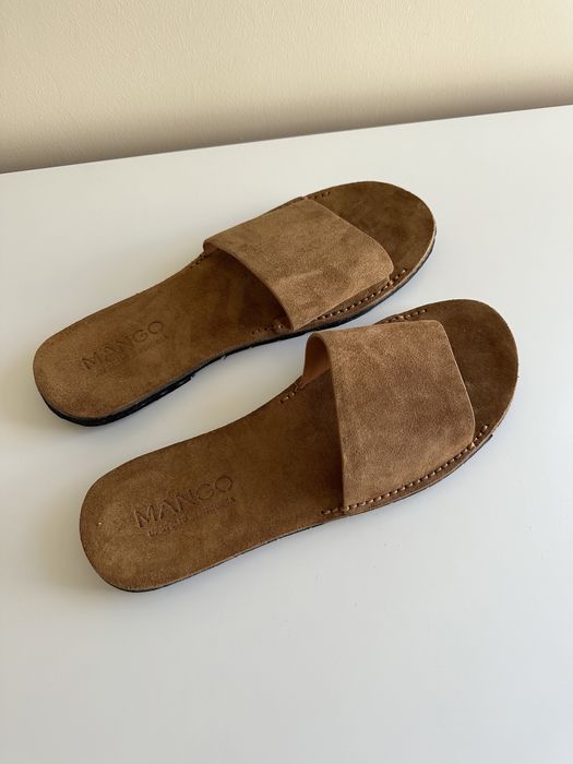 Новые мужские шлепки Mango