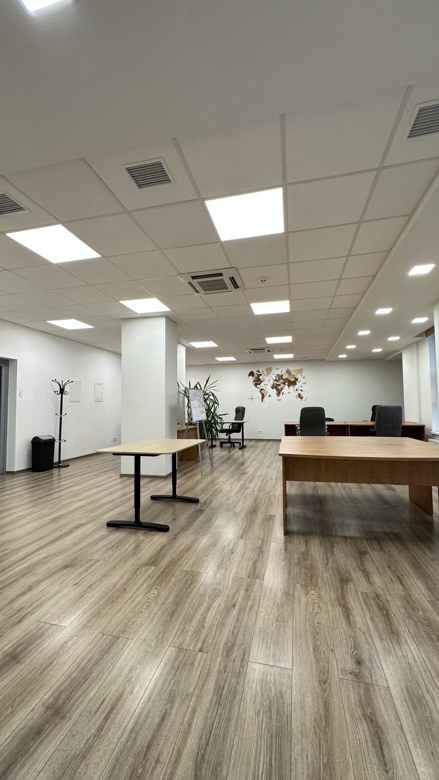 Оренда офісу в новому бізнес центрі по вул.Липинського.