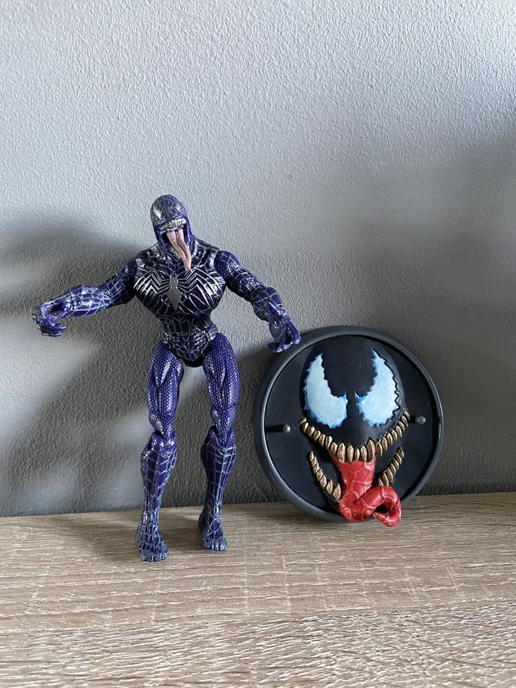 Figura Venom Marvel