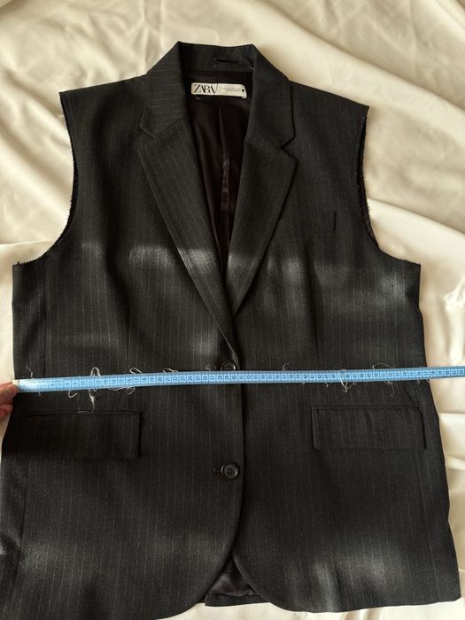 Костюм від ZARA жилет та брюки, М