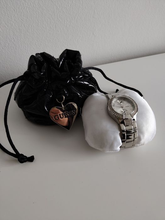 Zegarek Guess srebrny