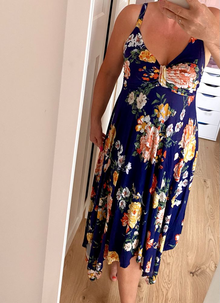 Body Flirt asymetryczna sukienka kwiaty 40/42