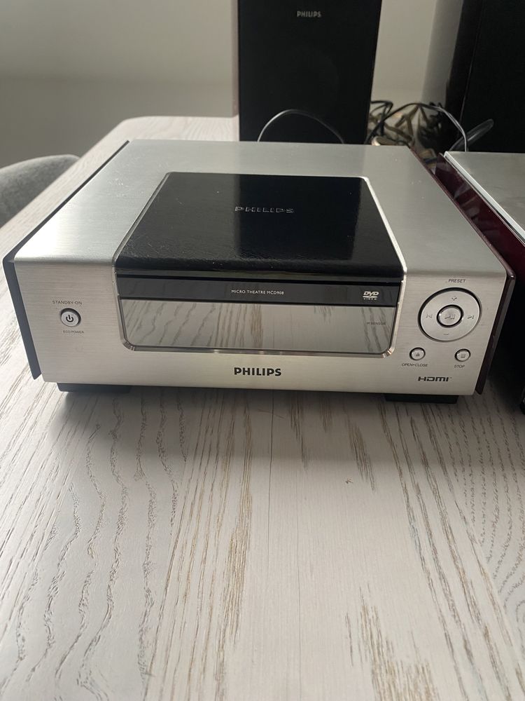 Philips zestaw z głośnikami rezerwacja
