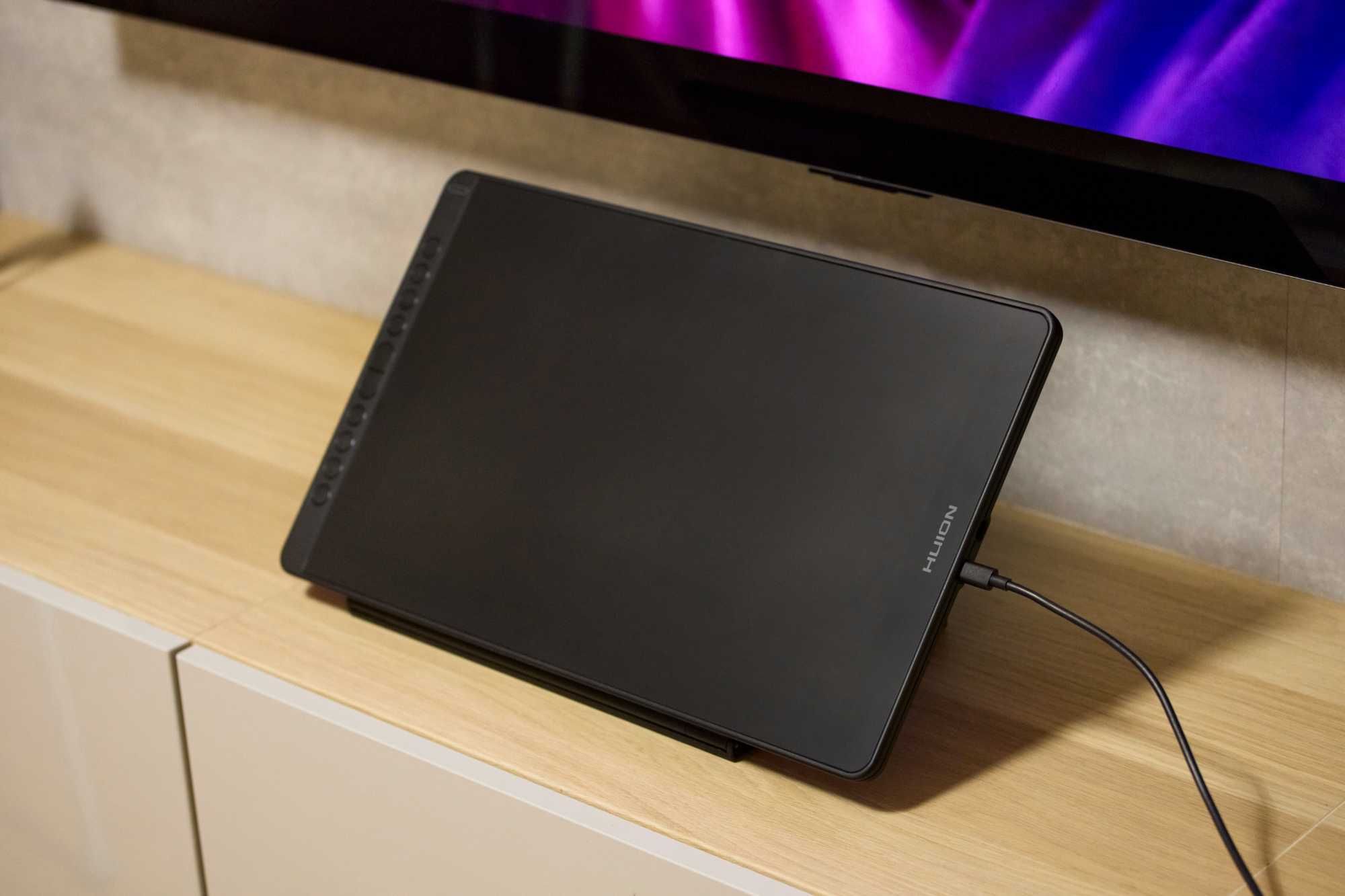 Ekran Tablet graficzny usb-c Huion Kamvas 16 (2021)