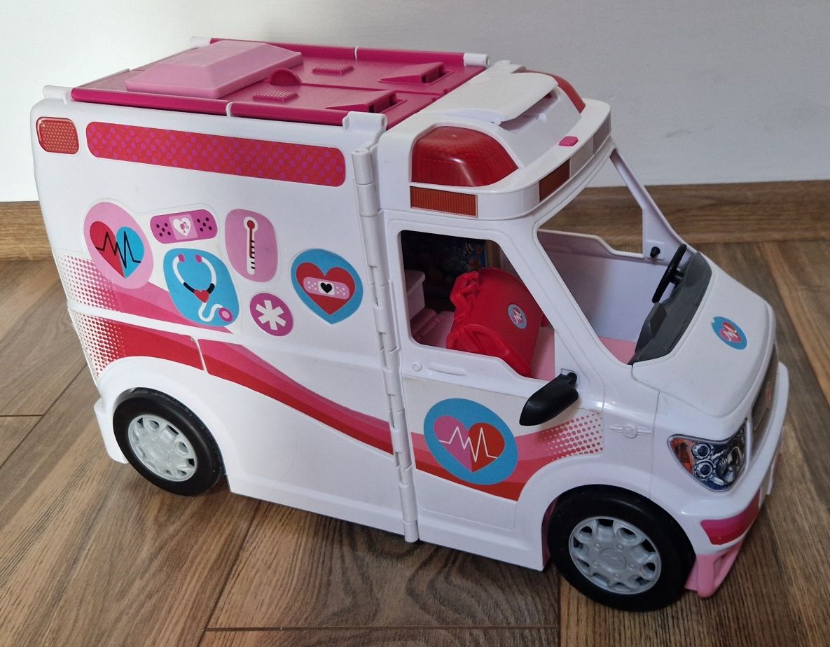 Karetka Barbie ambulans świetna zabawa