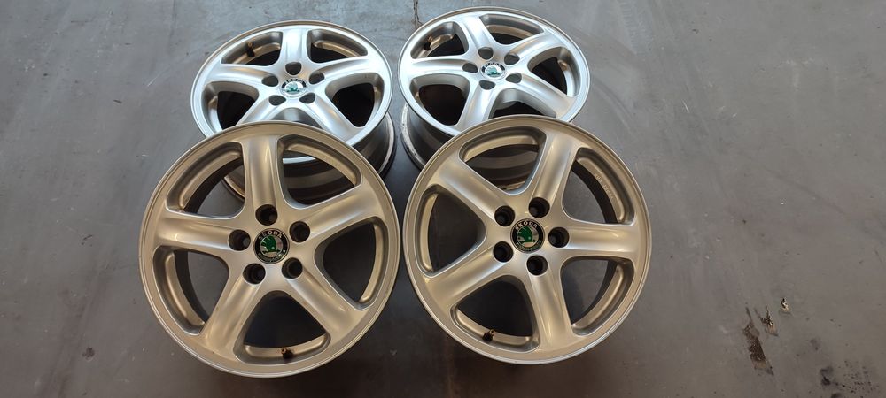 15'' 6J 5x100 felgi aluminiowe Skoda Octavia