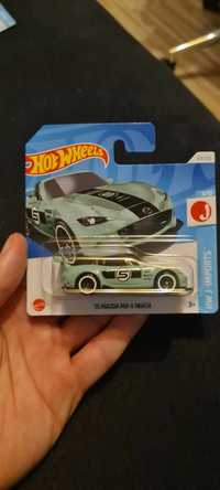 Hot wheels mazda mx-5 miata