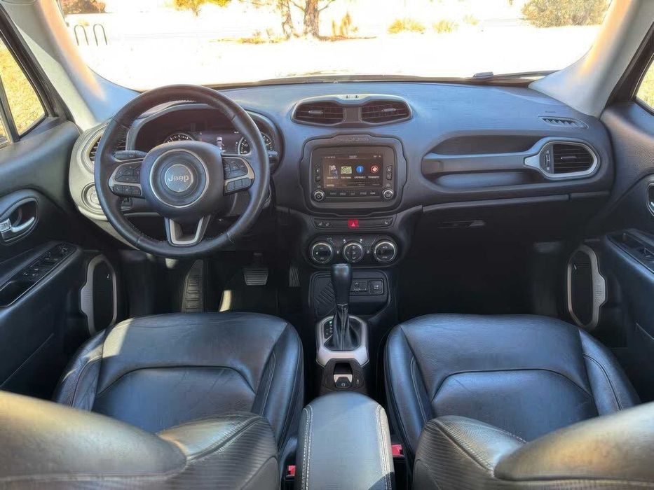 Jeep Renegade Limited      2016