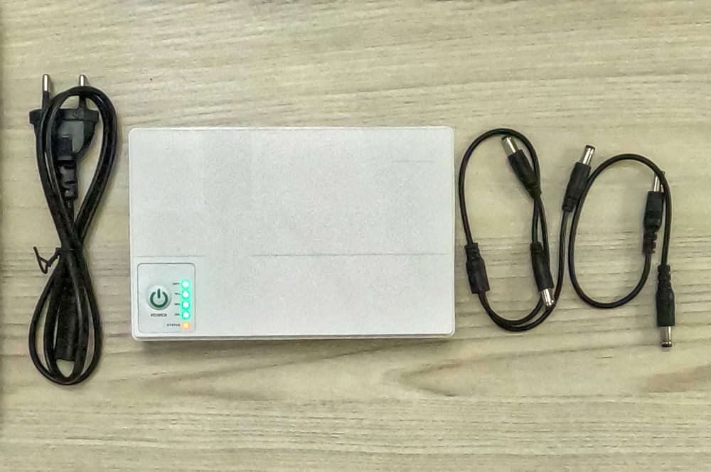 Wi-Fi без світла ДБЖ mini UPS 10400мАч DC1018P білий