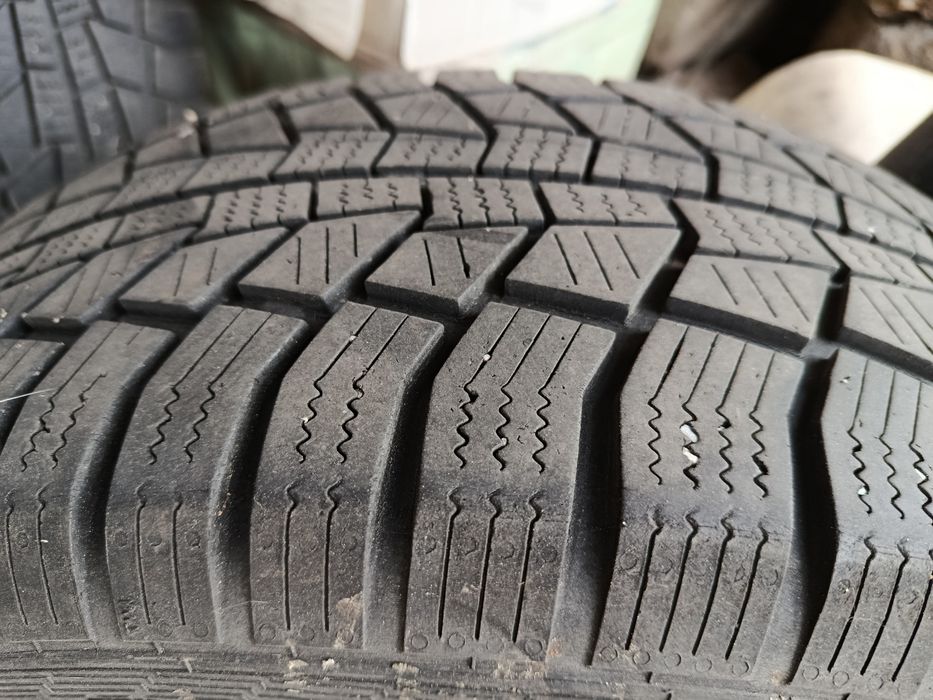 Резина зимняя одно колесо Gislaved euro frost 6 215/60 r16