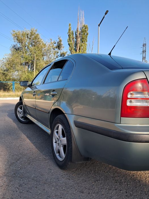 Срочно продам Шкода Октавия газ/бензин 2003