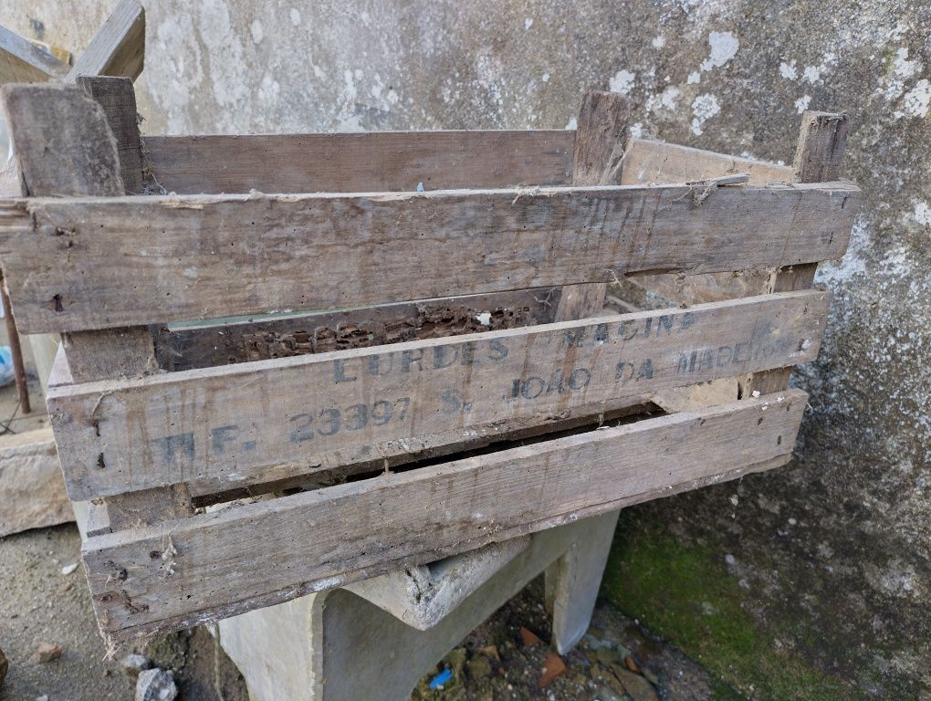 Caixas de madeira vintage