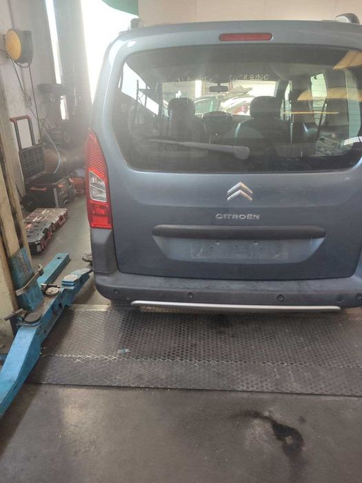 Розборка, шрот, запчастини Citroёn Berlingo B9 бампер, двигун 1.6