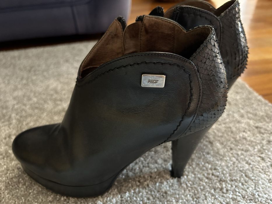Botins Prof pretos 37