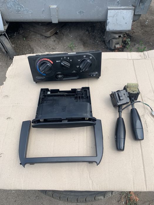 Пластик салона лепестки блок печки Ланос нексия сенс