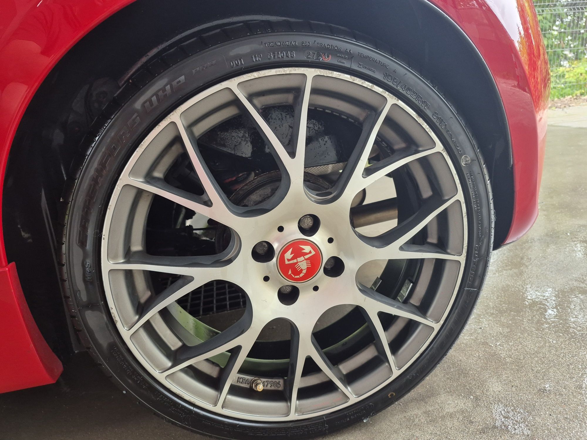 Felgi z oponami fiat 500 Abarth