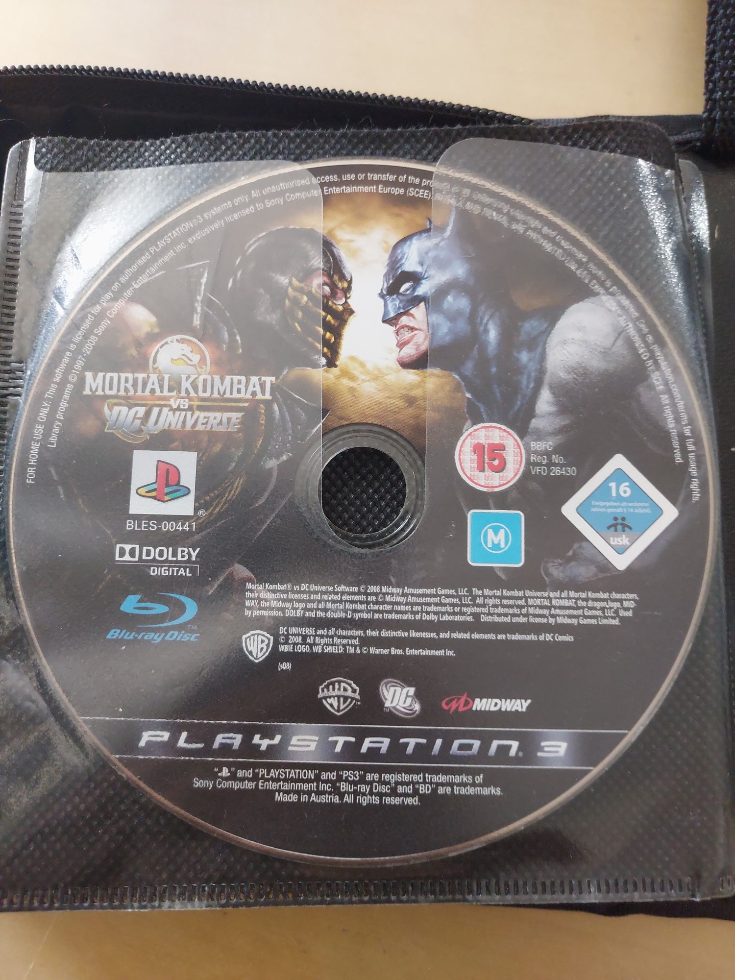 Mortal Kombat vs DC Universe Batman Joker Superman walki w powietrzu