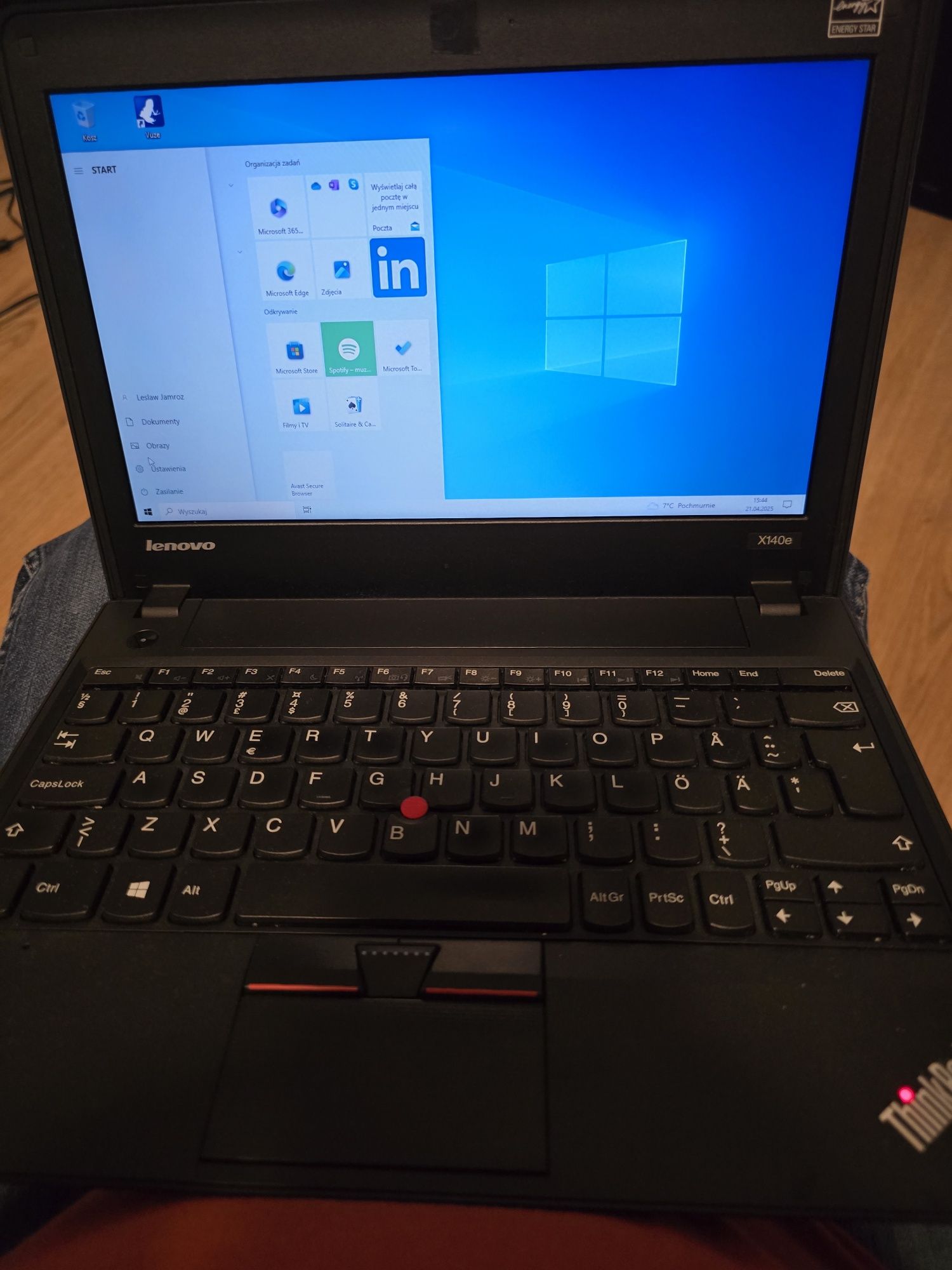 Laptop lenowo  .