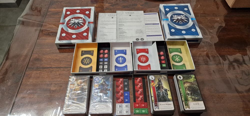 Wiedzmin karty gwint karty do gwinta. 4 talie. Nowe. Kolekcjonerskie.