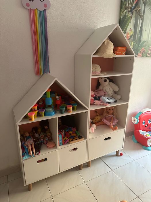 Estante para quarto de criança