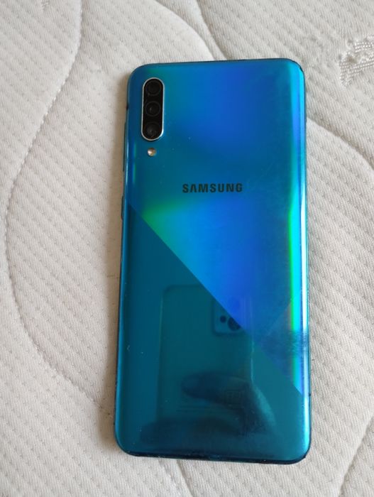 Продається телефон samsung б/у