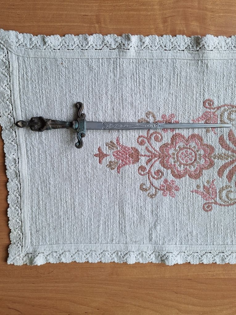 Stary oryginalny nóż do otwierania kopert