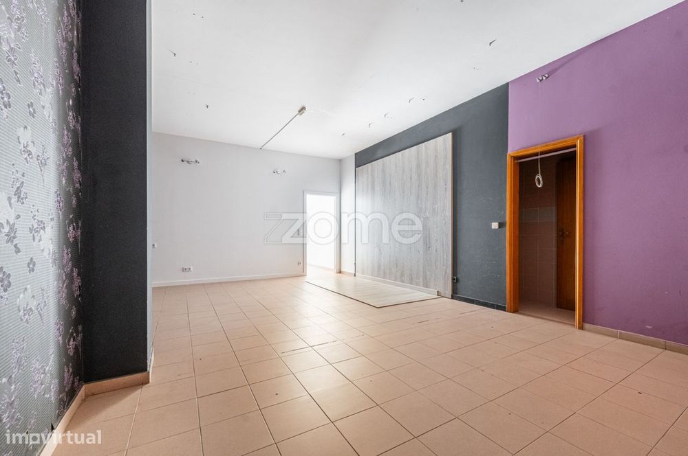 Loja em Barroselas com Garagem