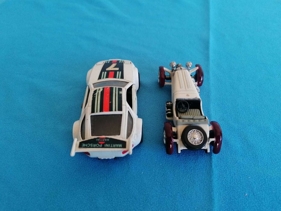 Carrinhos Porsche escala 1/39 e Mercedes escala 1/43