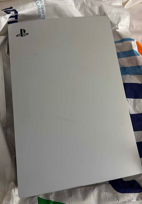Vendo PlayStation 5 com disco