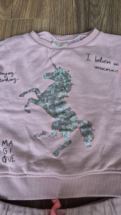 Dres dzieciecy z Zary roz.86