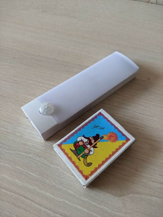 Аккумуляторний LED світильник / нічник (тепле світло)