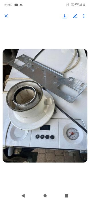 Piec gazowy z demontażu.